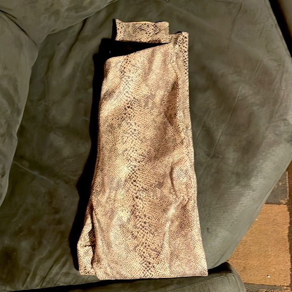 ZARA Snake Leggings. - Picture 1 of 1